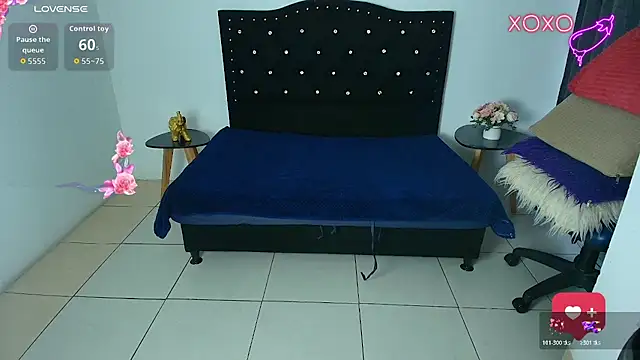 Snapshot of SammySmall_F_w chatting on December 5, 9:34 pm SammySmall F w online show from December 5, 9:34 pm