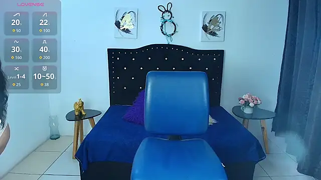 Snapshot of SammySmall_F_w chatting on November 20, 10:31 pm SammySmall F w online show from November 20, 10:31 pm