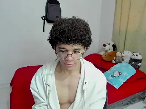 Snapshot of Tom_Blues chatting on October 3, 12:50 pm Tom Blues online show from October 3, 12:50 pm