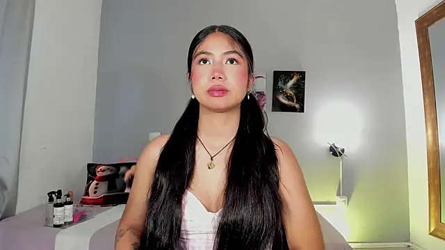 Snapshot of KimTayloor1 chatting on November 20, 7:36 pm KimTayloor1 online show from November 20, 7:36 pm