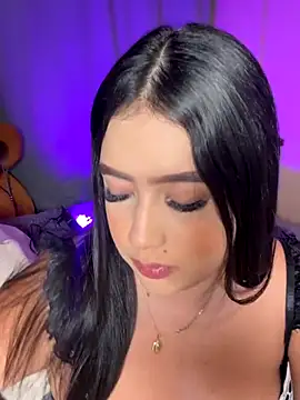 Emiily Moore1 online show from January 7, 12:04 am