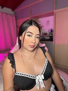 Emiily Moore1 online show from May 26, 1:15 am