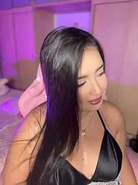 Snapshot of Emiily_Moore1 chatting on July 14, 11:33 pm Emiily Moore1 online show from July 14, 11:33 pm