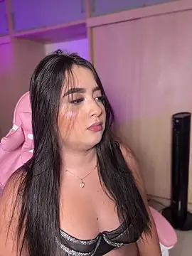 Emiily Moore1 online show from February 19, 11:12 pm