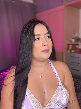 Emiily Moore1 online show from December 20, 12:13 am