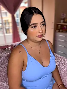 Emiily Moore1 online show from November 23, 5:01 pm