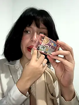 Snapshot of aliciia_23 chatting on October 9, 4:13 am aliciia 23 online show from October 9, 4:13 am