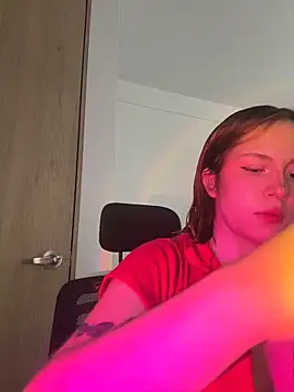 aliciia 23 online show from April 15, 10:32 pm