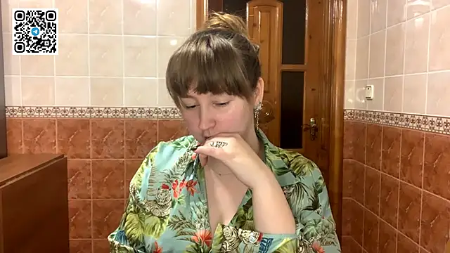 MaroonMoon  online show from November 10, 8:47 pm