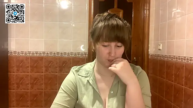 MaroonMoon  online show from December 19, 9:06 pm