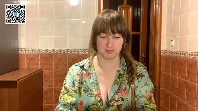 MaroonMoon  online show from November 26, 8:42 pm