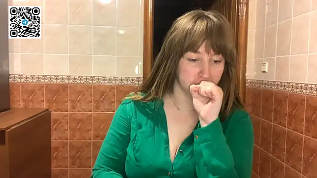 MaroonMoon  online show from October 20, 7:36 pm