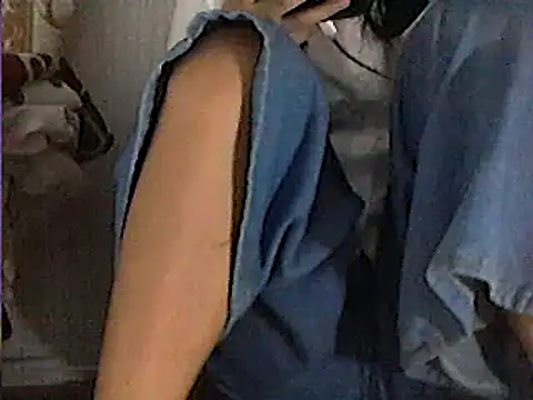 Snapshot of pinay-momm1682 chatting on July 16, 9:28 am pinay-momm1682 online show from July 16, 9:28 am