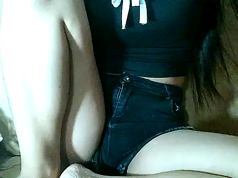 pinay-momm1682 online show from December 17, 9:36 am