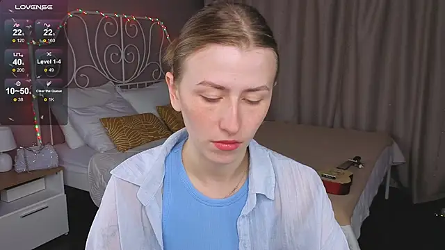 VesperaCeleste online show from October 4, 5:42 am