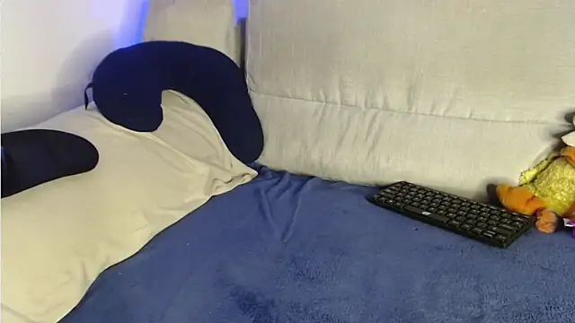 Raycatt1 online show from April 14, 11:04 am