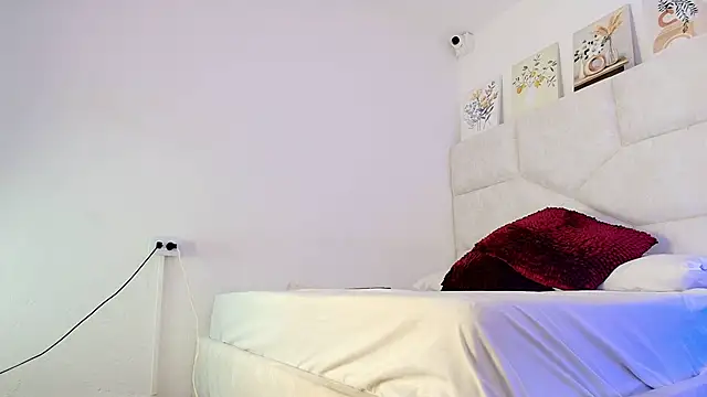 elizawiliamst online show from April 21, 6:03 pm
