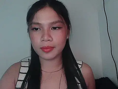 Zachariah 05 online show from May 17, 8:47 am