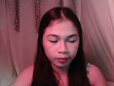 Zachariah 05 online show from December 16, 1:04 pm