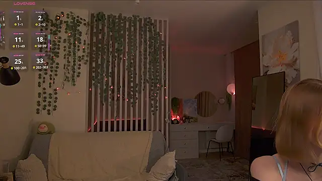 Snapshot of sofiapurex chatting on January 10, 9:10 pm sofiapurex online show from January 10, 9:10 pm