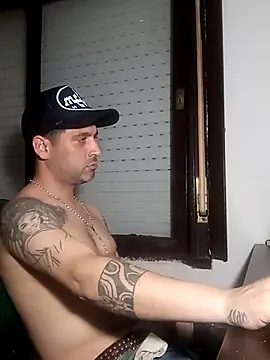 Snapshot of 0800cristean chatting on November 28, 1:39 am 0800cristean online show from November 28, 1:39 am