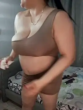 tiffany Johnson1 online show from June 1, 11:15 pm