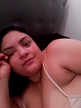 tiffany Johnson1 online show from November 23, 3:33 pm