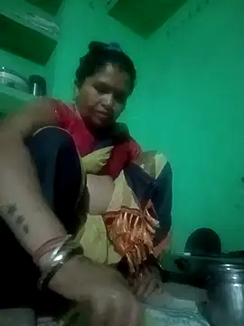 Manavi x online show from April 14, 2:22 pm