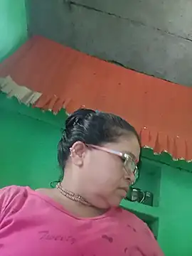 Manavi x online show from June 15, 7:52 am