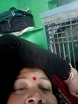 Manavi x online show from June 4, 3:49 pm