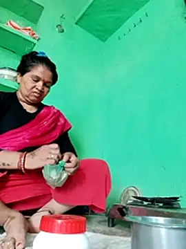 Manavi x online show from July 6, 2:40 am