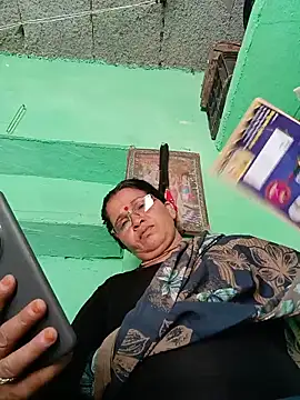 Manavi x online show from May 14, 8:44 am