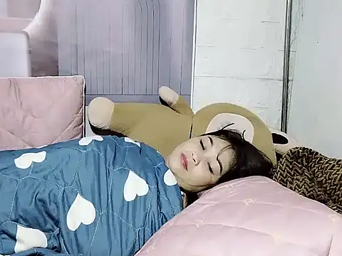 Snapshot of Lyly_nuce chatting on November 11, 2:06 am Lyly nuce online show from November 11, 2:06 am