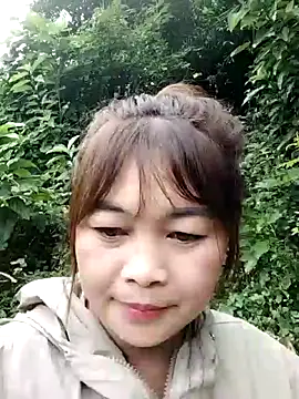 Snapshot of Lyly_nuce chatting on October 21, 2:22 am Lyly nuce online show from October 21, 2:22 am