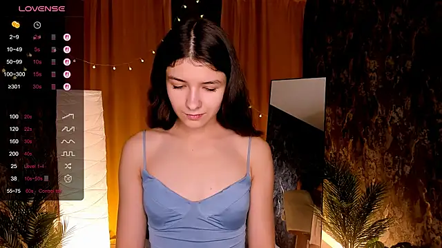 Snapshot of amy_cute_cat chatting on October 18, 9:11 am amy cute cat online show from October 18, 9:11 am