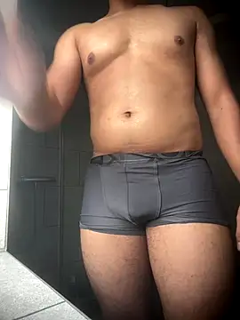 Snapshot of shiitposter_male chatting on November 12, 11:36 am shiitposter male online show from November 12, 11:36 am