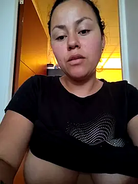 camila-titis online show from March 15, 7:32 pm