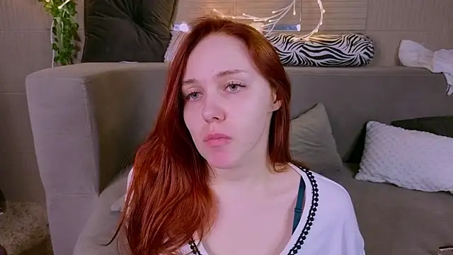 PollyVinice online show from March 28, 6:31 pm