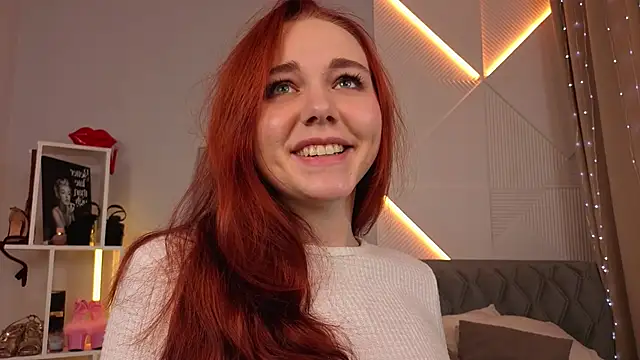 Snapshot of PollyVinice chatting on September 30, 11:49 am PollyVinice online show from September 30, 11:49 am
