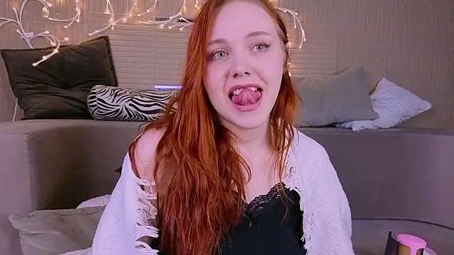 PollyVinice online show from March 14, 11:27 am