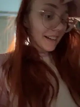 Snapshot of PollyVinice chatting on June 15, 3:23 pm PollyVinice online show from June 15, 3:23 pm
