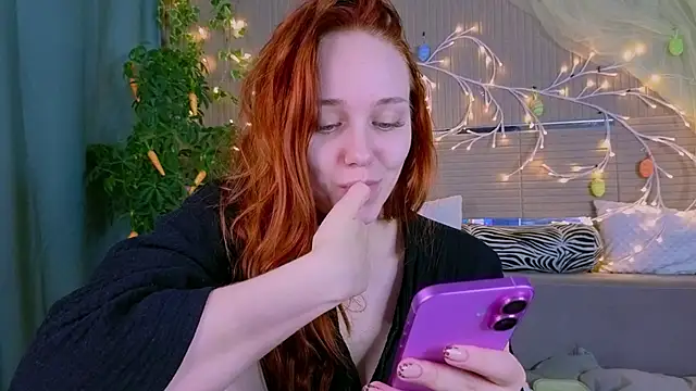 PollyVinice online show from April 4, 3:51 pm