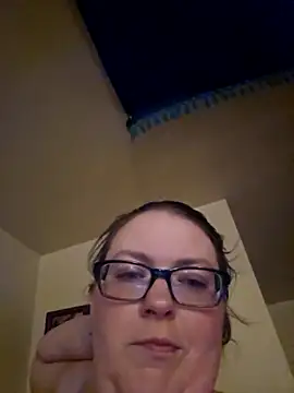 Yamiko42 online show from April 15, 12:53 pm