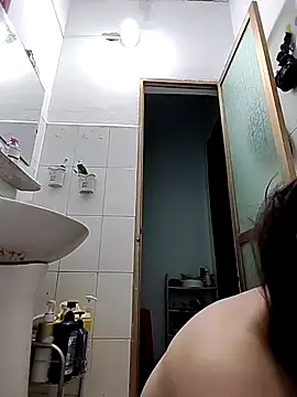 Snapshot of simsim-00 chatting on November 16, 7:51 pm simsim-00 online show from November 16, 7:51 pm