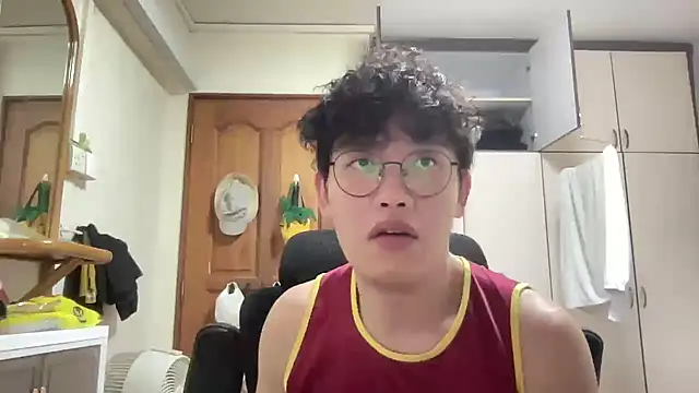 Passionatetwink2 online show from February 7, 8:33 am