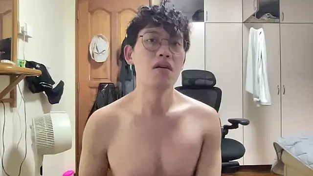 Passionatetwink2 online show from October 15, 11:29 am