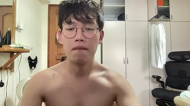 Passionatetwink2 online show from October 5, 9:22 am