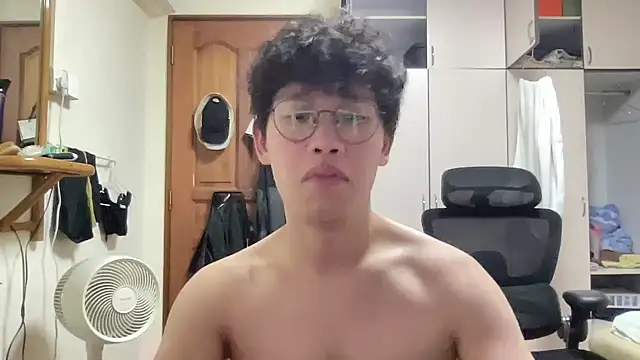 Passionatetwink2 online show from November 6, 4:11 pm