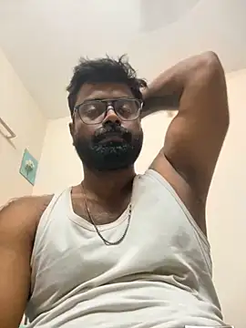 Snapshot of DJLOVE280825 chatting on October 6, 11:27 pm DJLOVE280825 online show from October 6, 11:27 pm