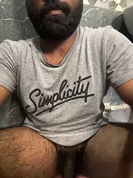 Snapshot of DJLOVE280825 chatting on November 1, 4:08 am DJLOVE280825 online show from November 1, 4:08 am